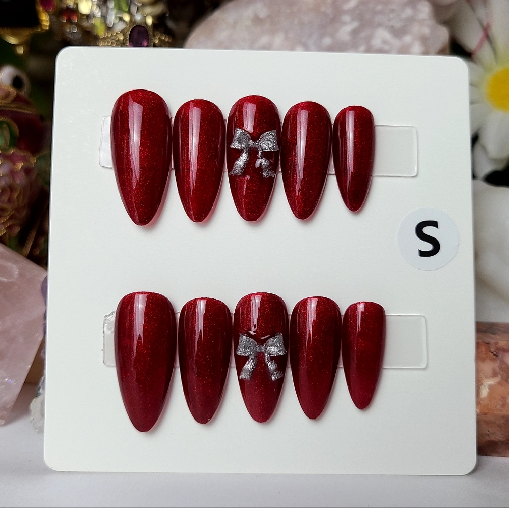 Silver Bottoms Press-On Nail Set | DIY At Home Manicure | Easy & Reusable